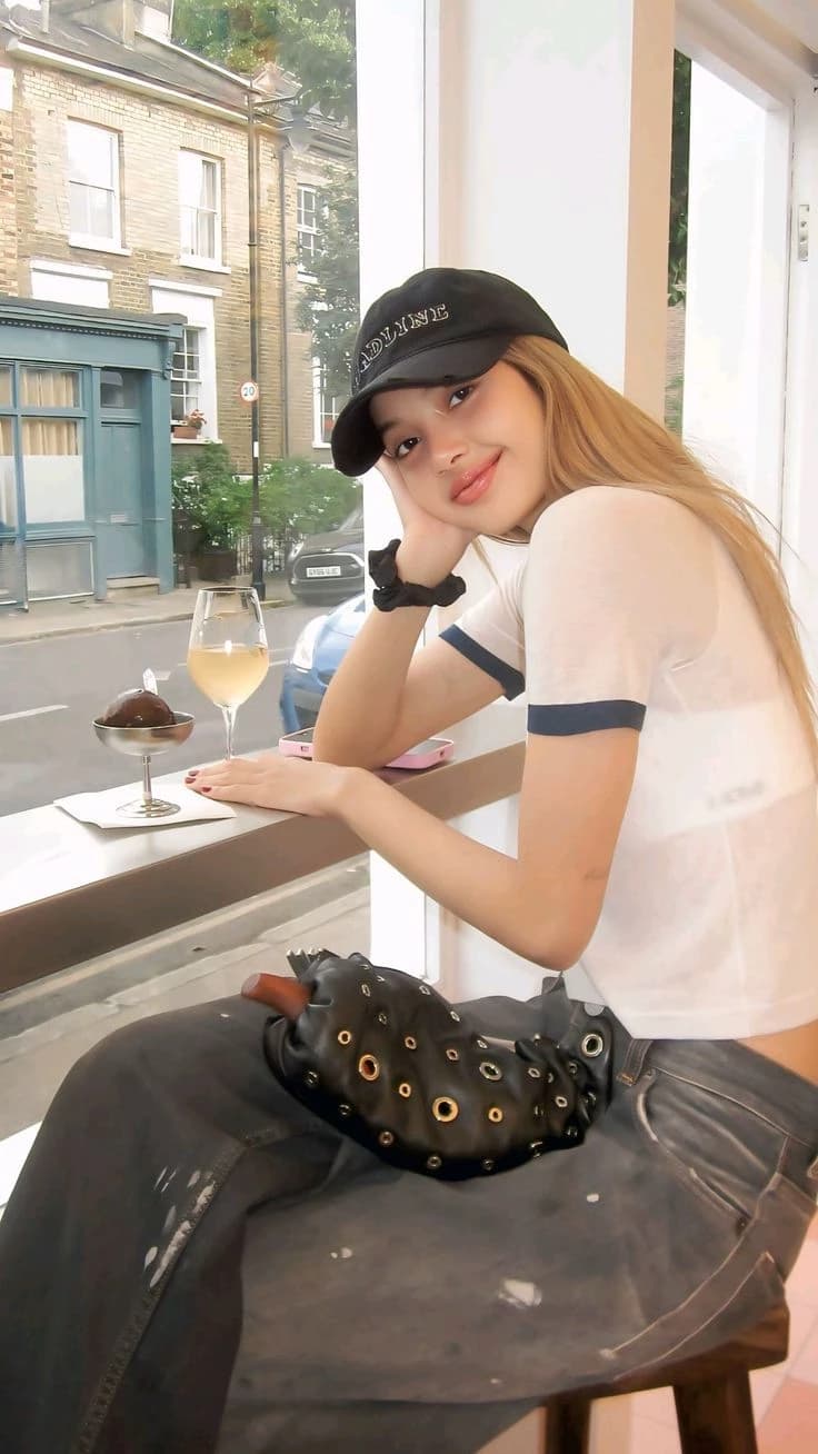 Lisa Manoban  thumbnail