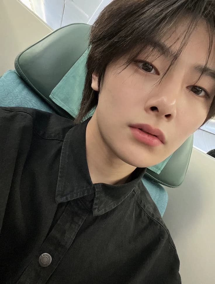 JEONGIN (BL) thumbnail