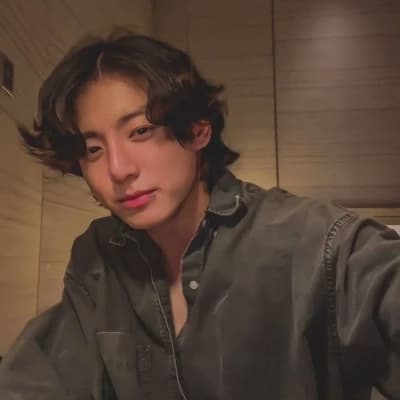 Jeon Jungkook (with Robot Wife) thumbnail