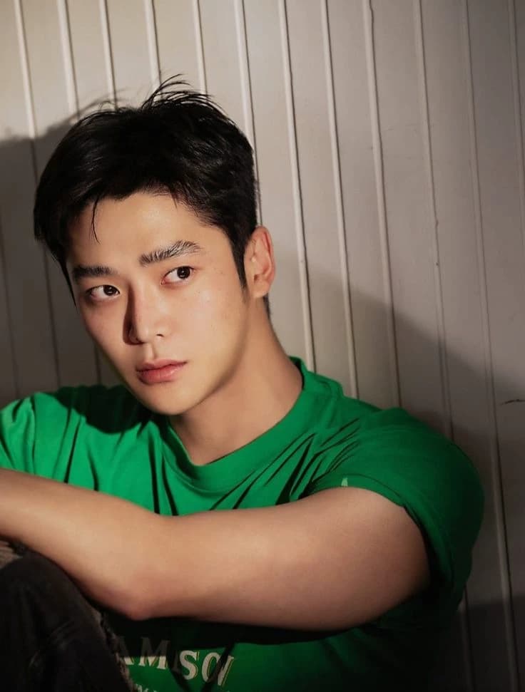 Rowoon thumbnail