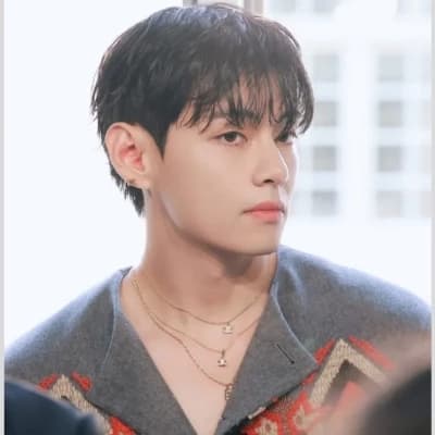 Kim Taehyung thumbnail