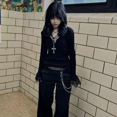 Raven Blackwood thumbnail