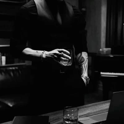 Alessio Moretti - Dark romance 🕸️🕷️ (Please see🎀 my other boots) thumbnail