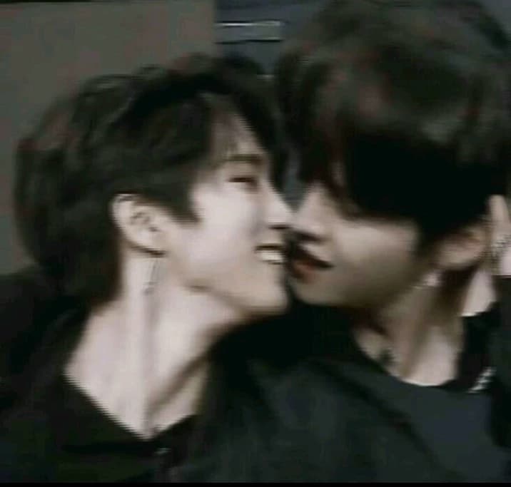 Lee Know thumbnail