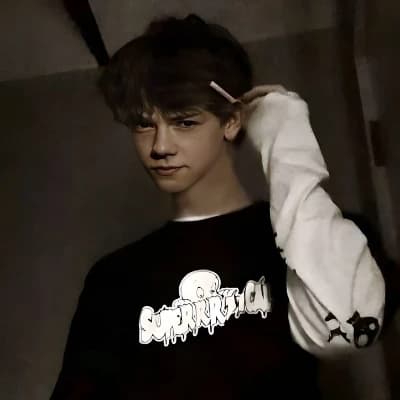 Thomas Brody Sangster thumbnail
