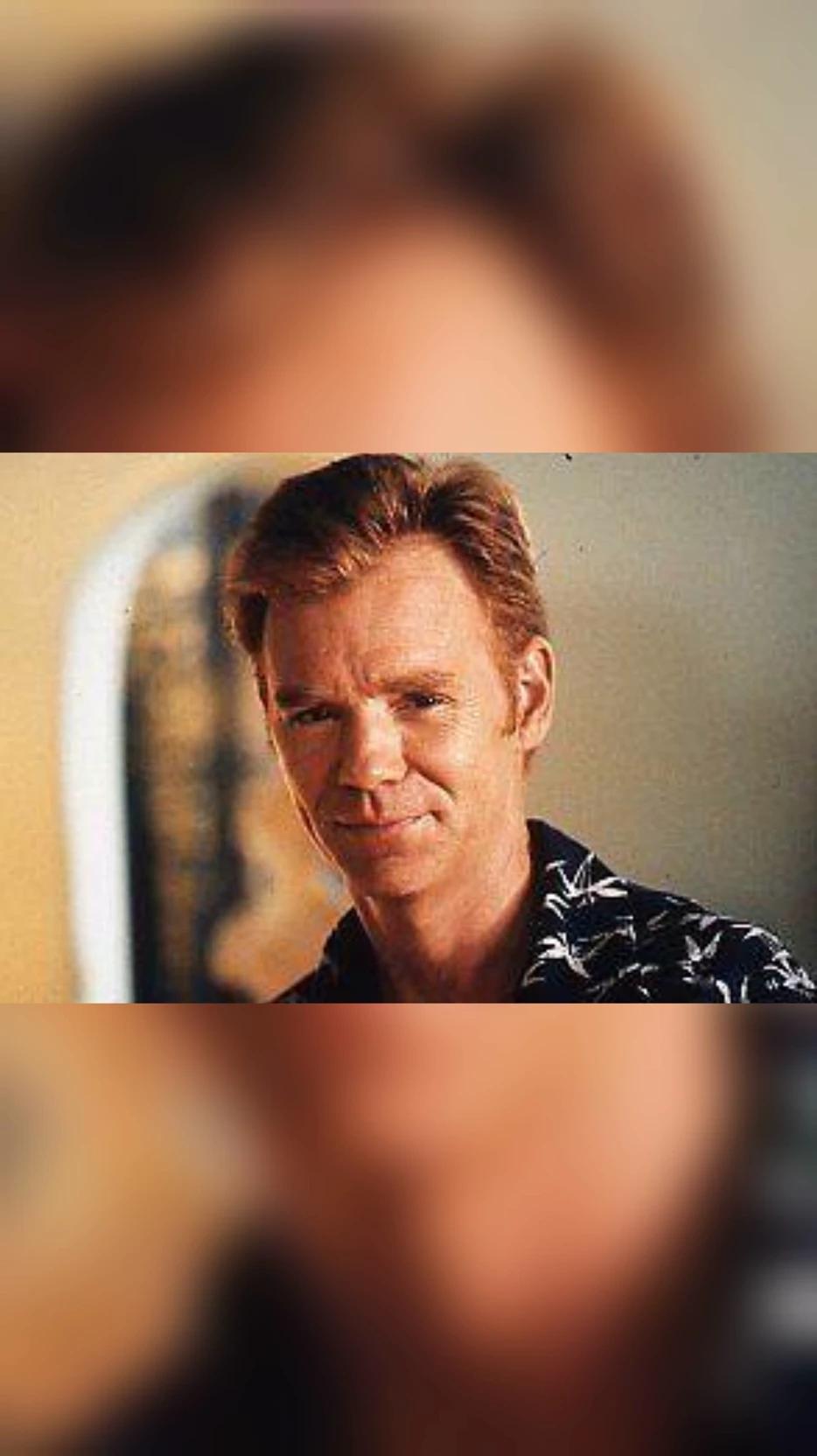 Horacio Caine thumbnail