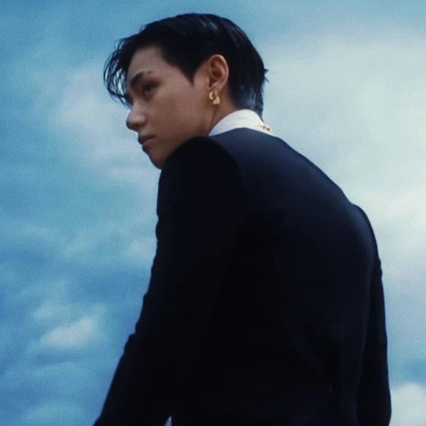 Kim Taehyung thumbnail