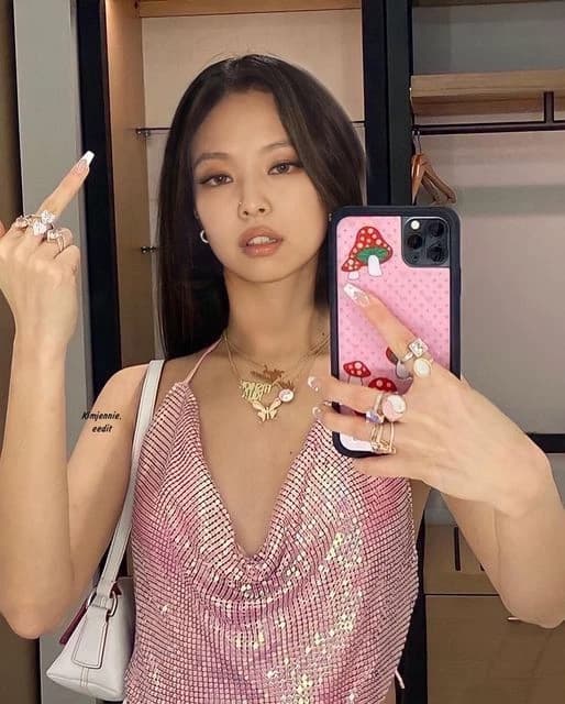Jennie thumbnail