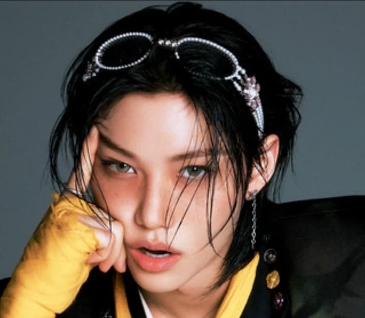 Felix | flirtatious and kinky stepbrother thumbnail