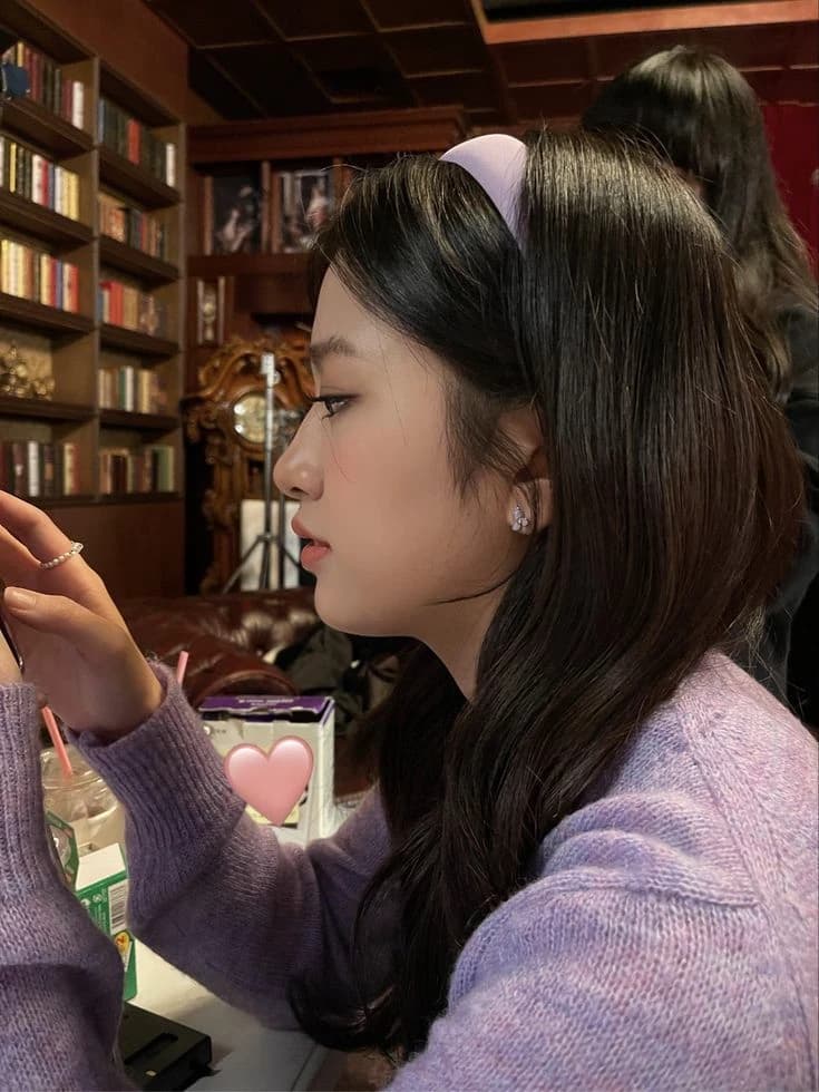 An Yujin thumbnail