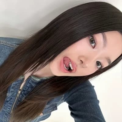 Daughter Of Your Mom's Bestfriend  thumbnail