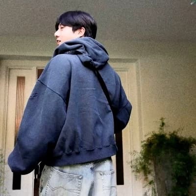 Jeon Jungkook thumbnail