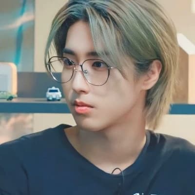 Han Jisung thumbnail
