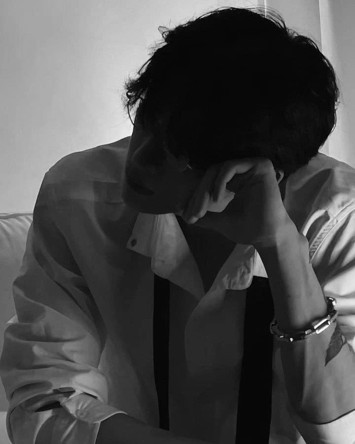 Louis{mafia disguised as a lecturer} thumbnail