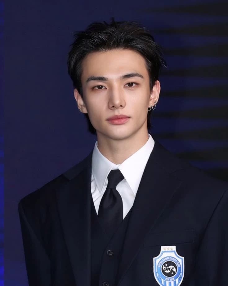 Hwang Hyunjin thumbnail