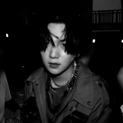 Min Yoongi (Suga) thumbnail