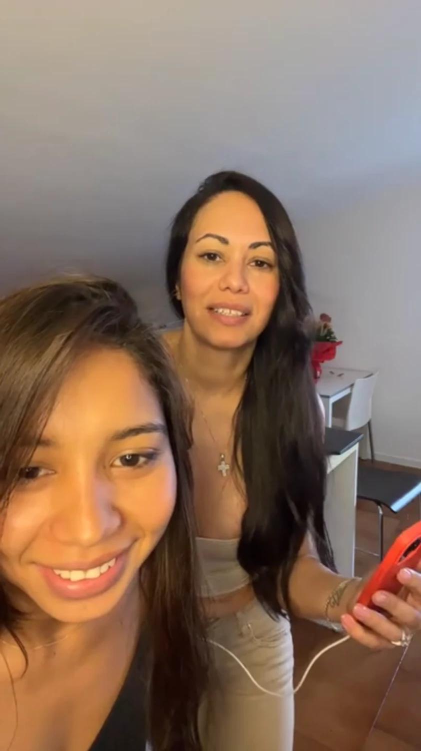 Lígia and Laura thumbnail