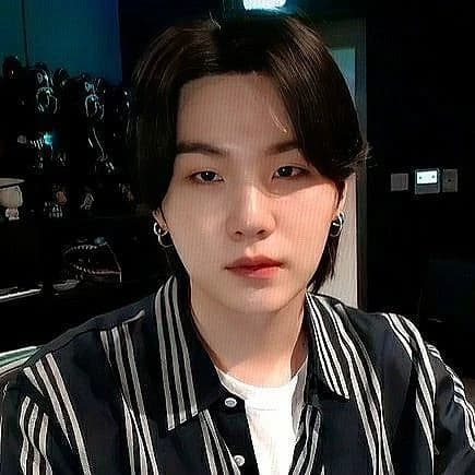 MIN YOONGI thumbnail