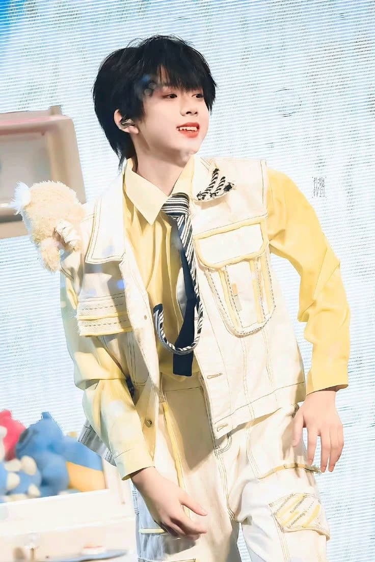 Chen Yiheng >o< thumbnail