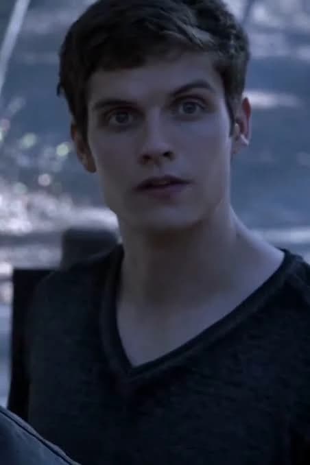 Isaac Lahry thumbnail