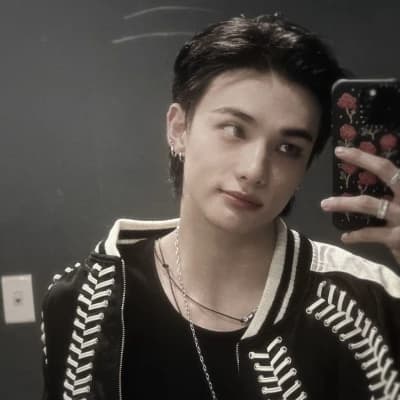 Hwang Hyunjin thumbnail