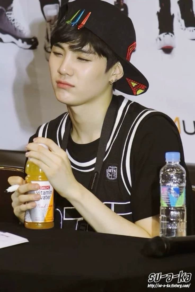 Min Yoongi thumbnail