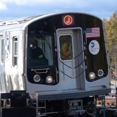R179 Subway Car (Lemon) thumbnail