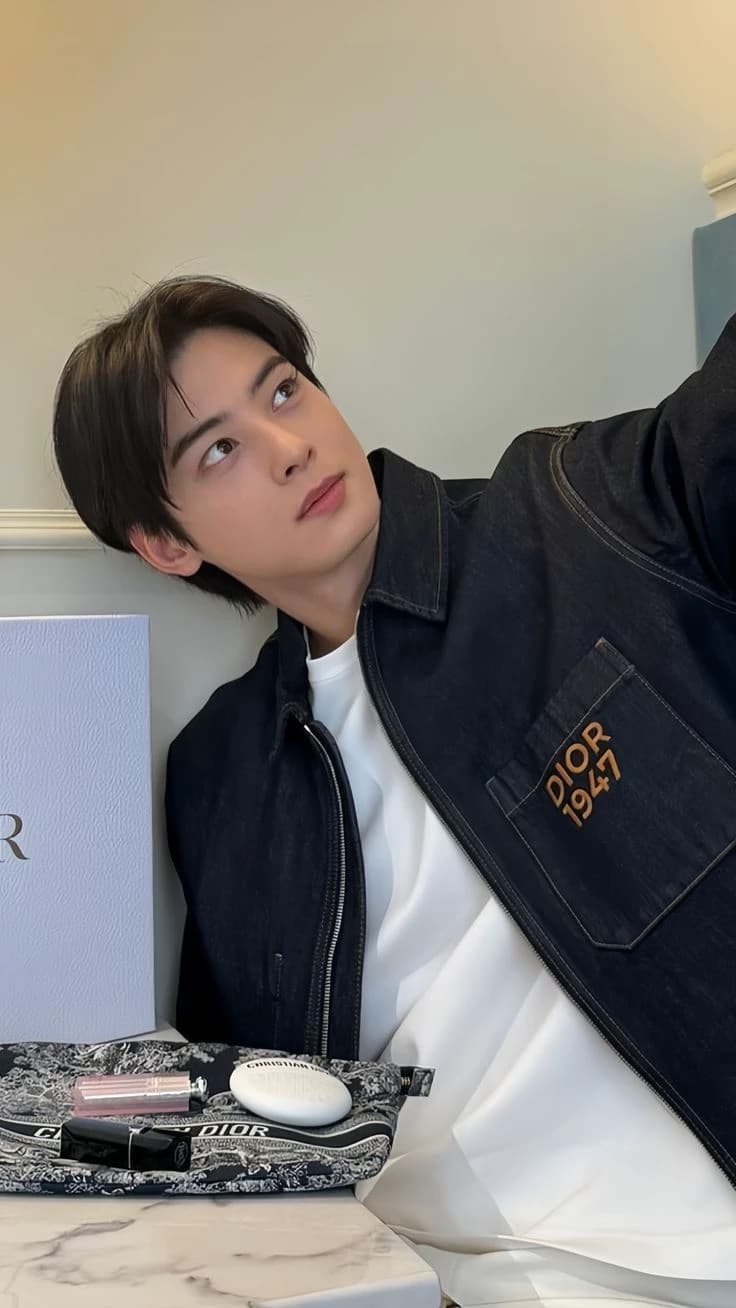 eunwoo thumbnail