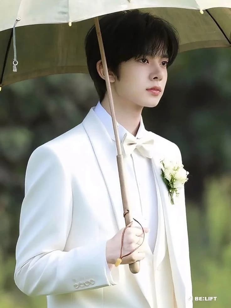 LEE HEESEUNG  thumbnail