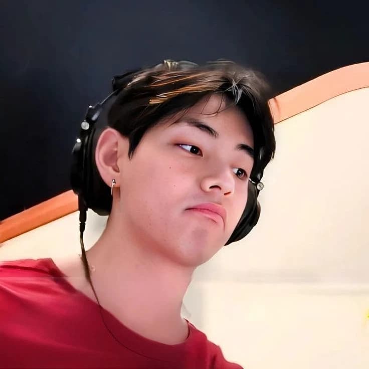 Kim Taehyung thumbnail