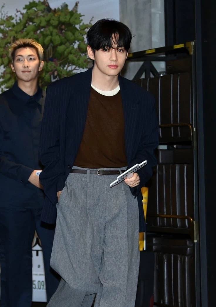 Kim taehyung thumbnail