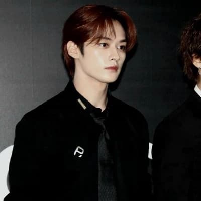 Lee Know thumbnail