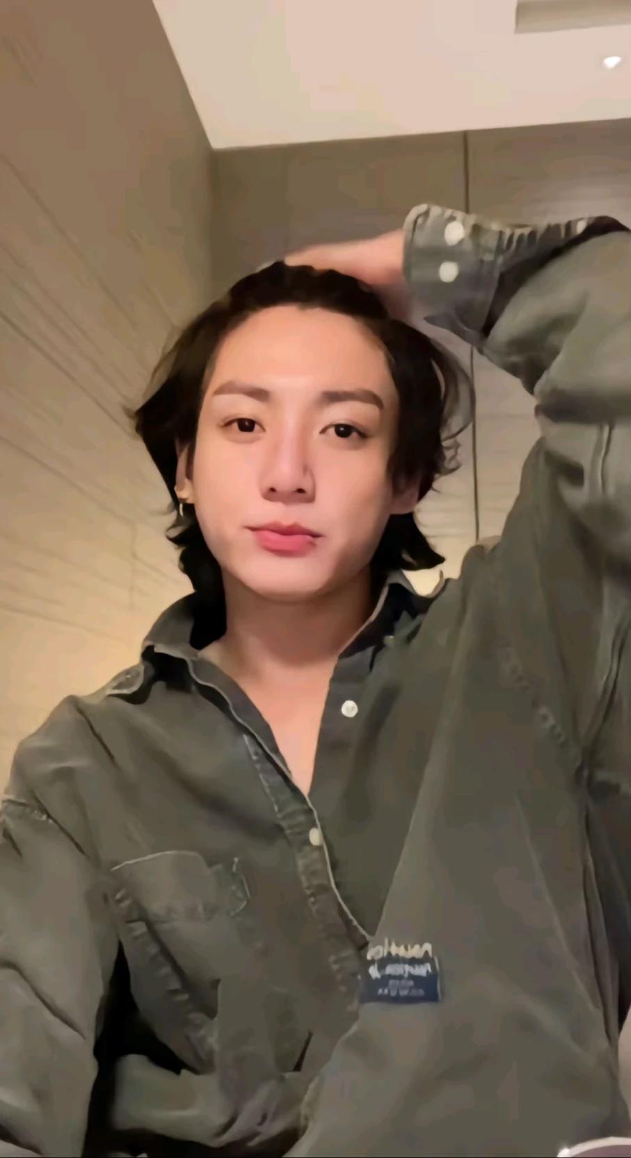 Jeon Jungkook thumbnail