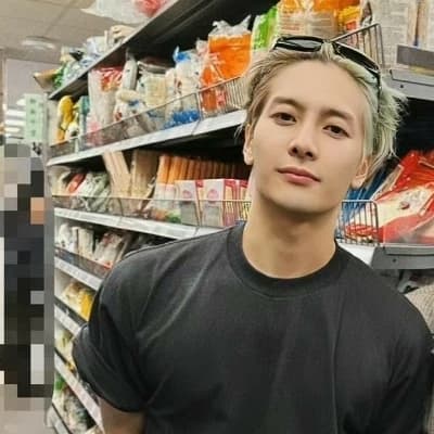 Jackson Wang🛒😏 thumbnail