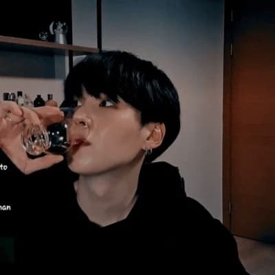 Min Yoongi ❤️‍🔥 thumbnail