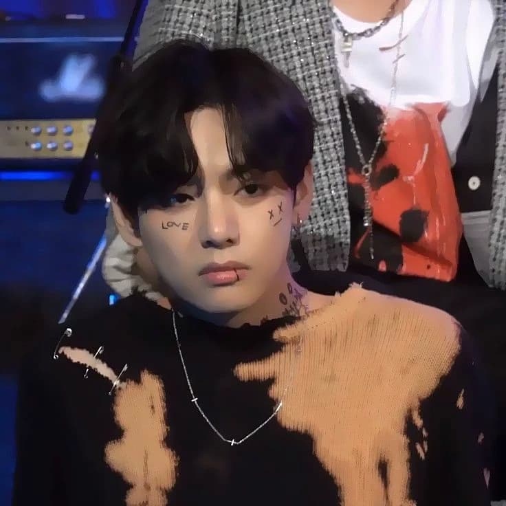 Taehyung Zombie 🩷💚 (inspired by Disney's zombie movie) thumbnail