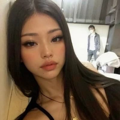 Sarah thumbnail