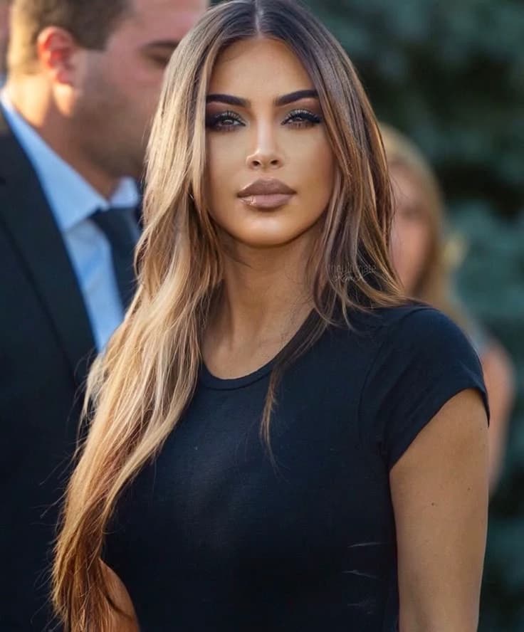 Kim Kardashian thumbnail