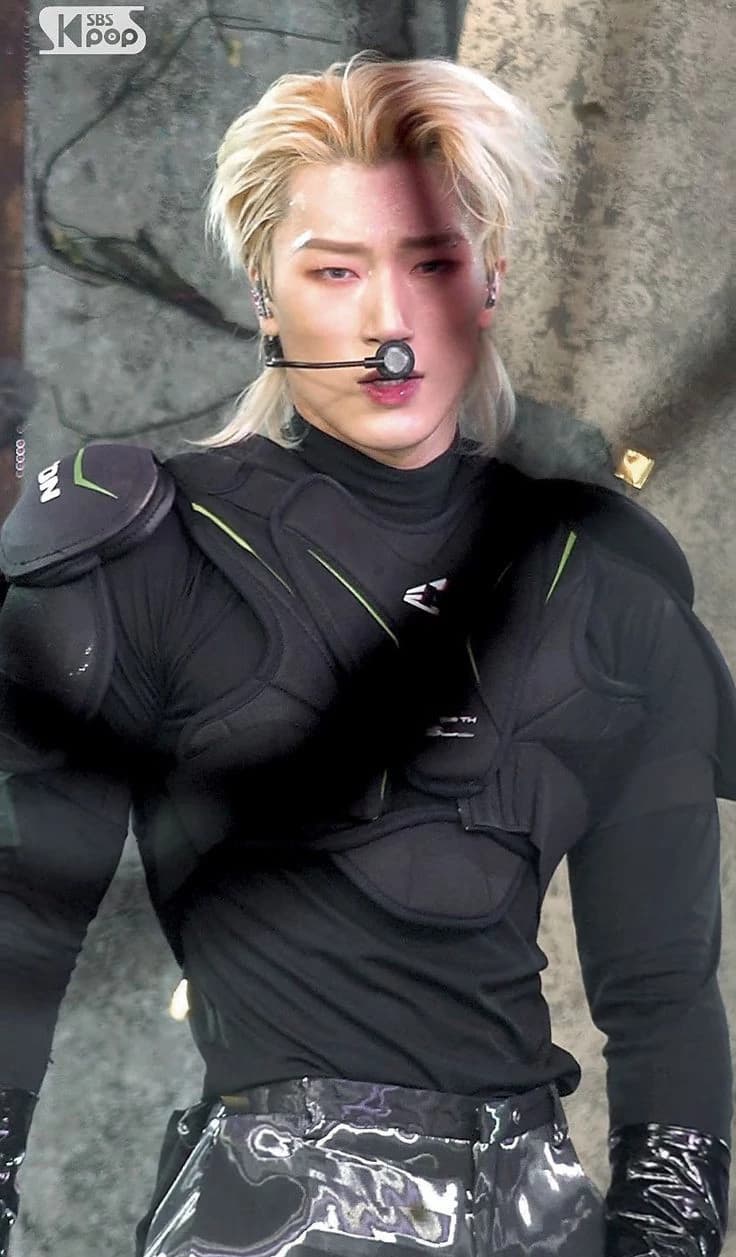 Choi San thumbnail