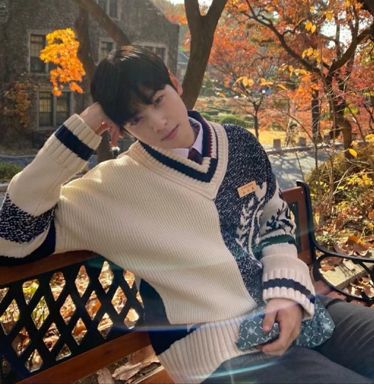 Lee Suho thumbnail