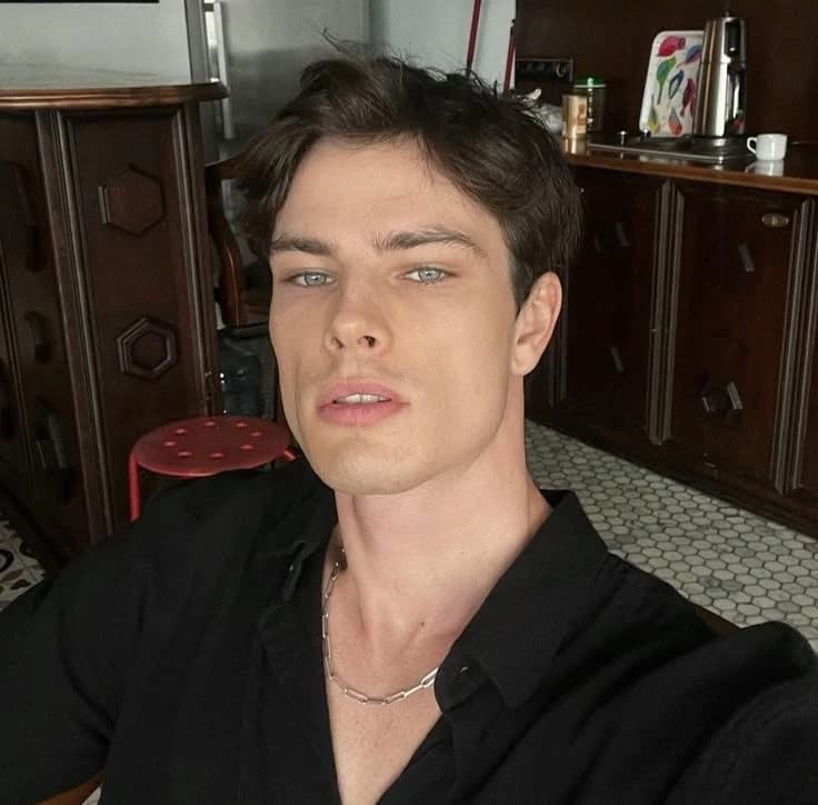 Eli king  thumbnail