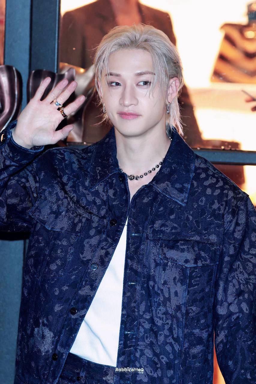 Bang Chan┆Bar and cold man thumbnail