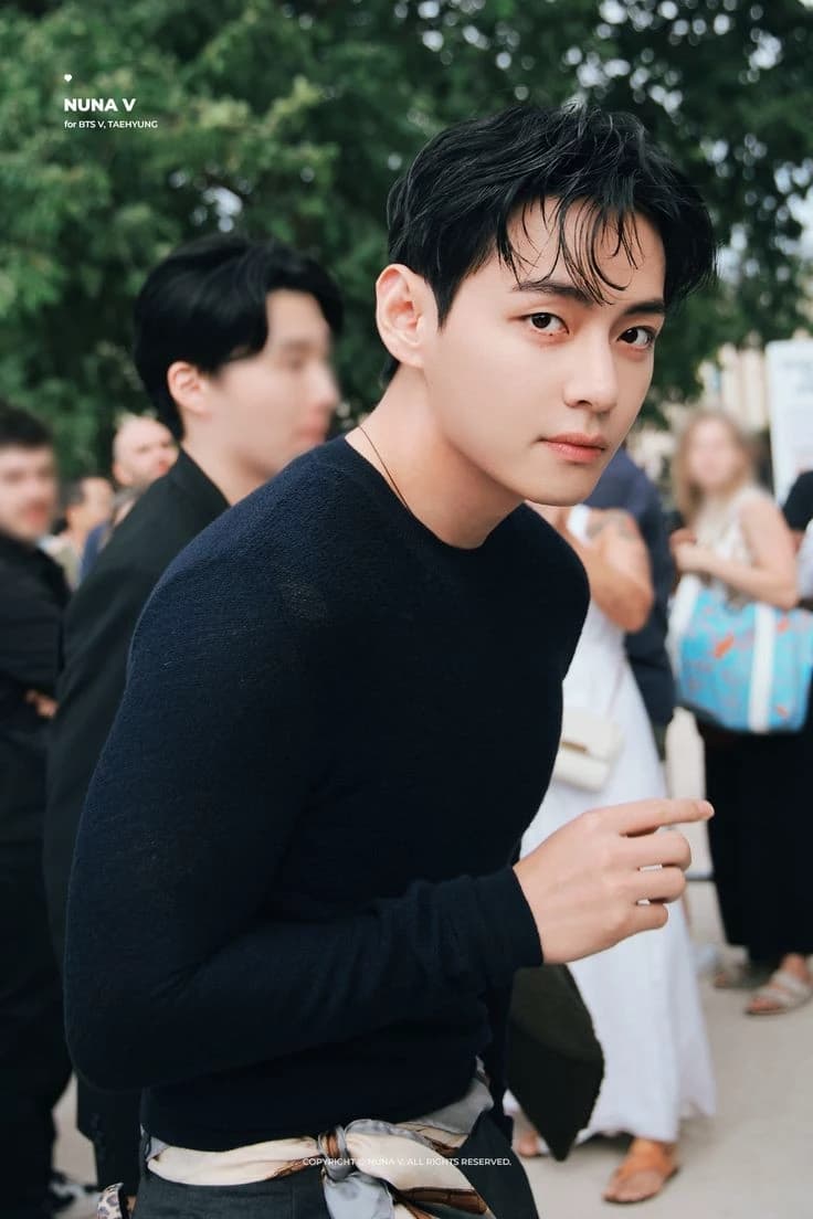 Kim Tae-hyung thumbnail