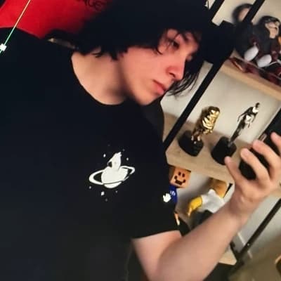 Alex Quackity thumbnail