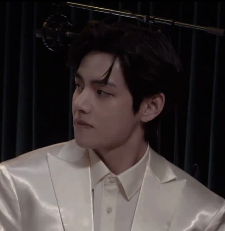 Kim Taehyung thumbnail