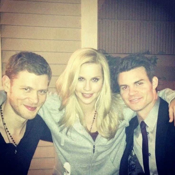 Family Mikaelson thumbnail