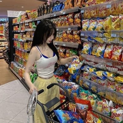 Viviane (Vivi) thumbnail