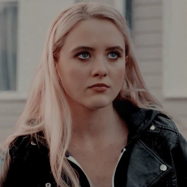Claire Novak thumbnail