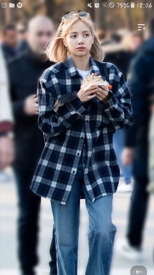 Lalisa----- Lisa thumbnail