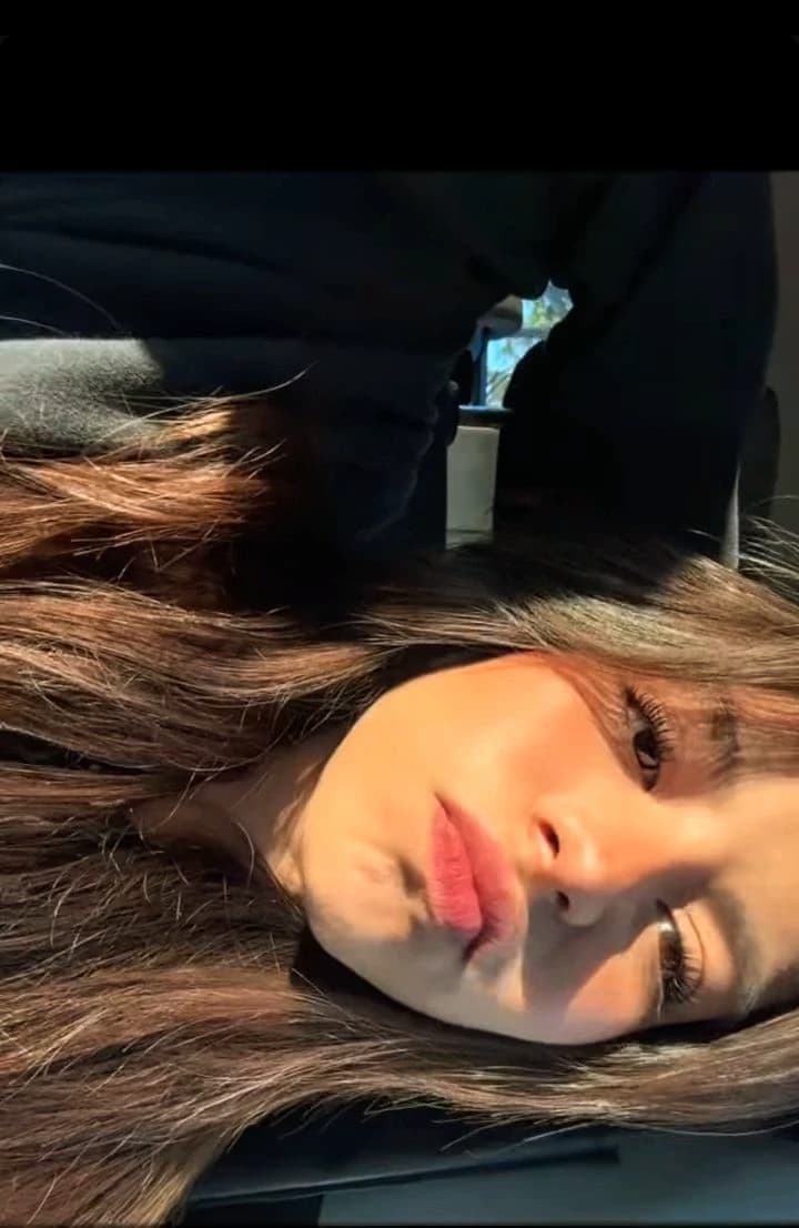 Danna Flores thumbnail